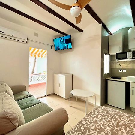 Nuevos Apartamentos Frente Al Mar Y A La Playa Кастельдефельс Экстерьер фото
