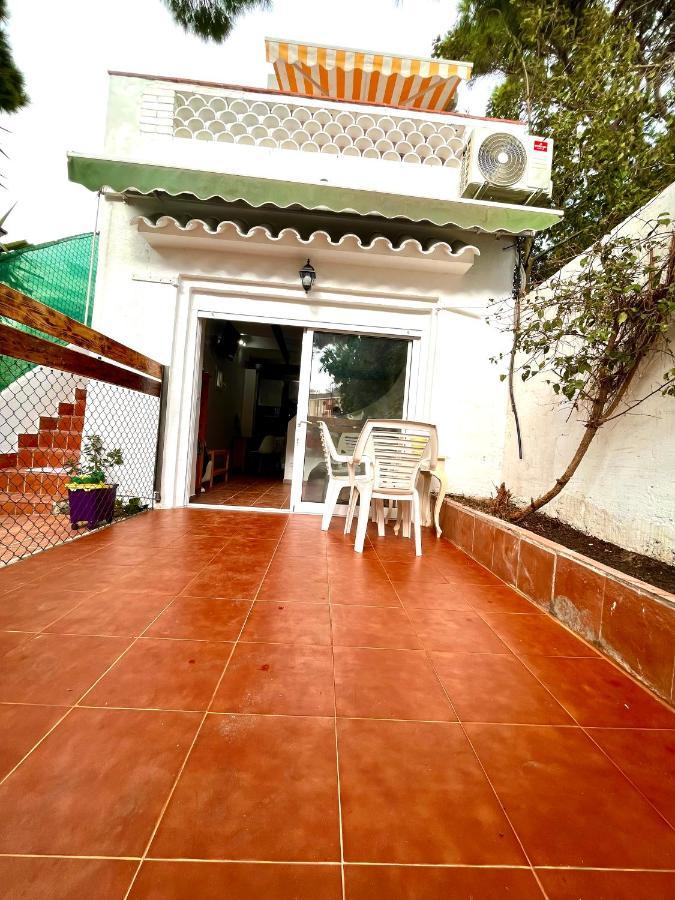 Nuevos Apartamentos Frente Al Mar Y A La Playa Кастельдефельс Экстерьер фото