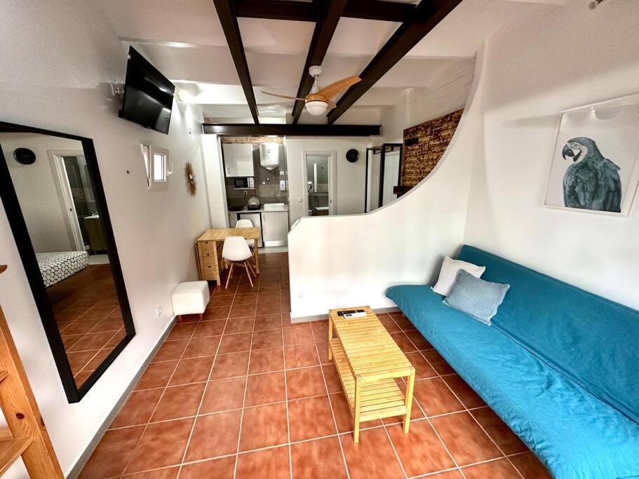 Nuevos Apartamentos Frente Al Mar Y A La Playa Кастельдефельс Экстерьер фото
