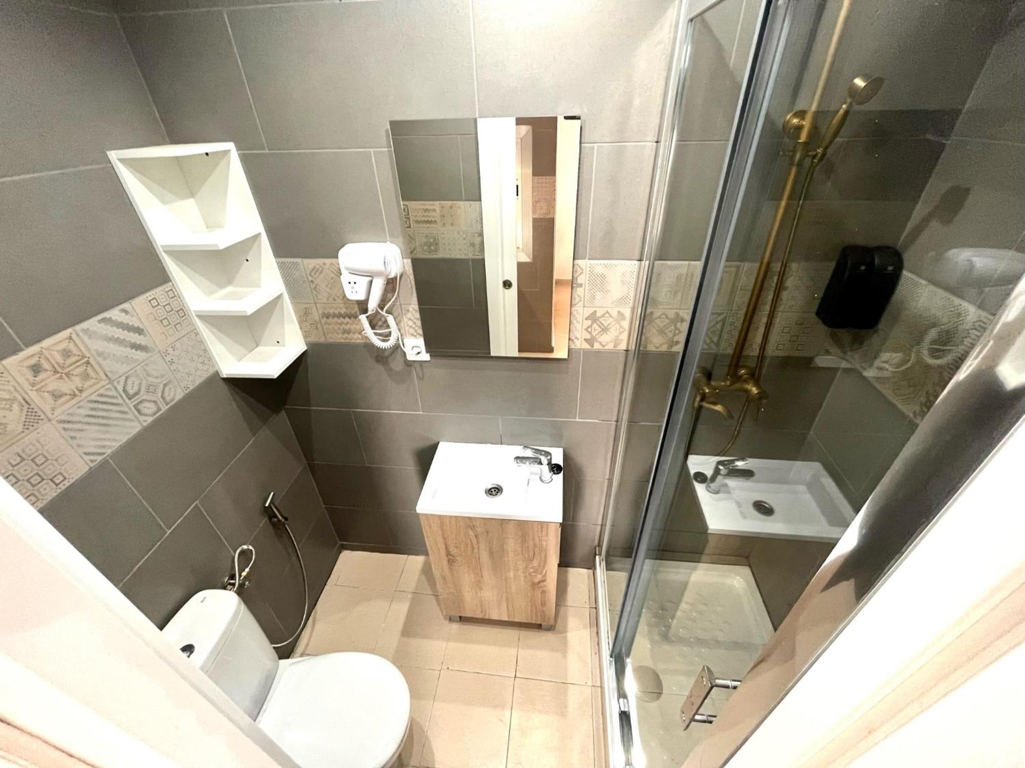 Nuevos Apartamentos Frente Al Mar Y A La Playa Кастельдефельс Экстерьер фото